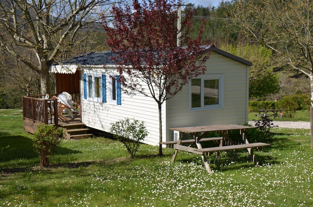 Camping Calme Et Nature كاستيلان الغرفة الصورة