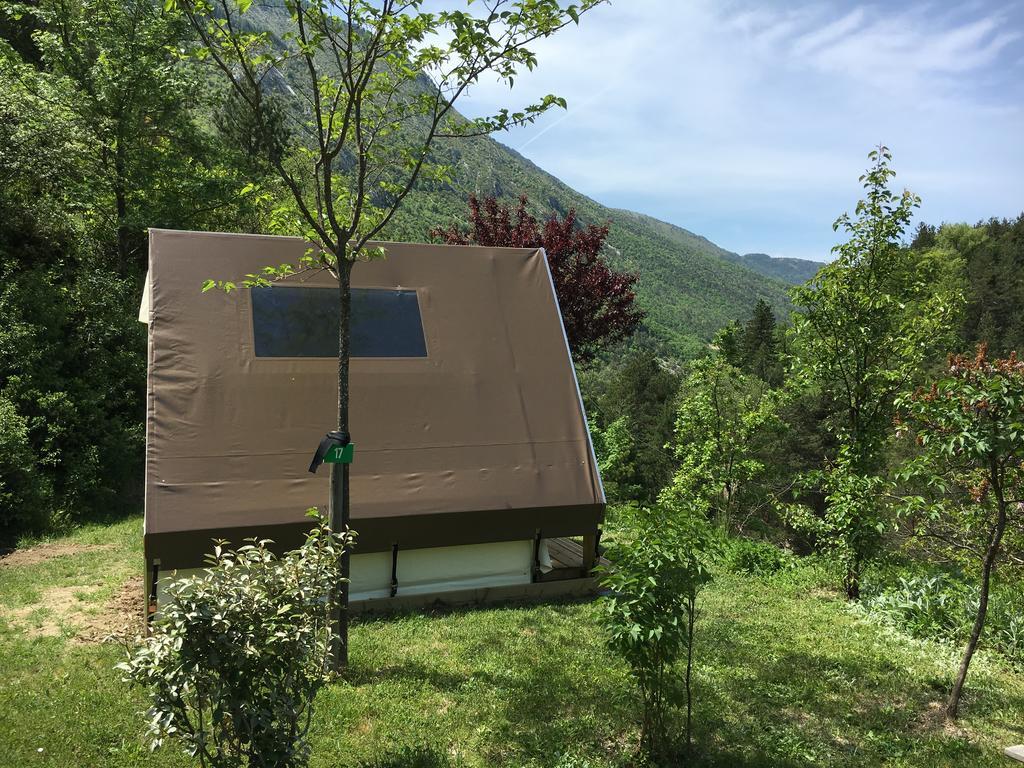 Camping Calme Et Nature كاستيلان المظهر الخارجي الصورة