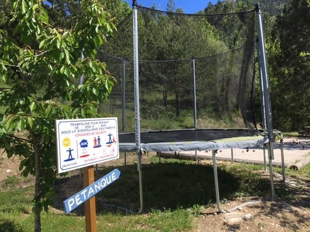 Camping Calme Et Nature كاستيلان المظهر الخارجي الصورة